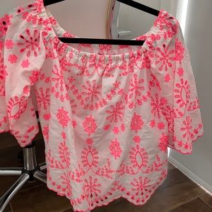 Lily Pulitzer top on or off shoulder